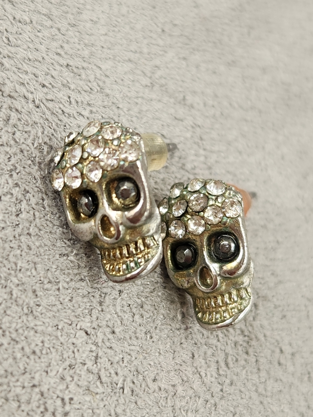 Scull Stud Earrings Silver Tone Rhinestones Mini Whimsigoth Halloween